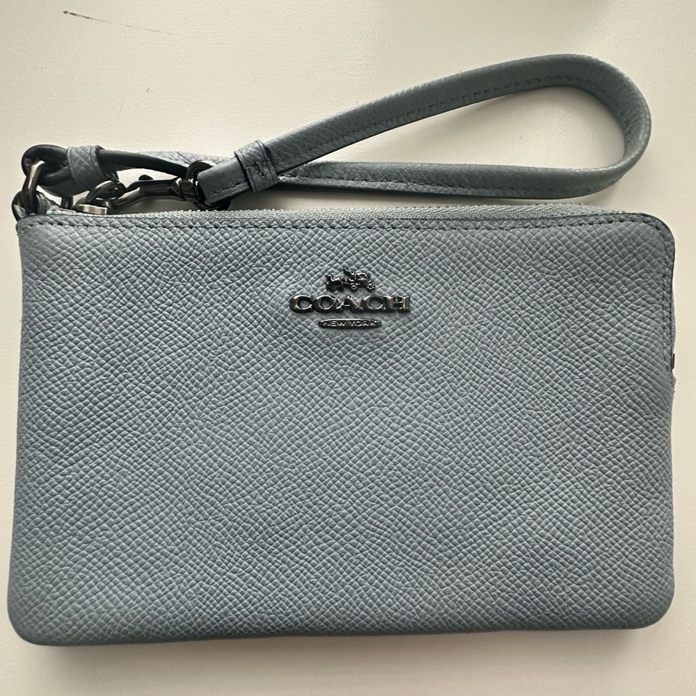 Coach corner zip leather wristlet light blue